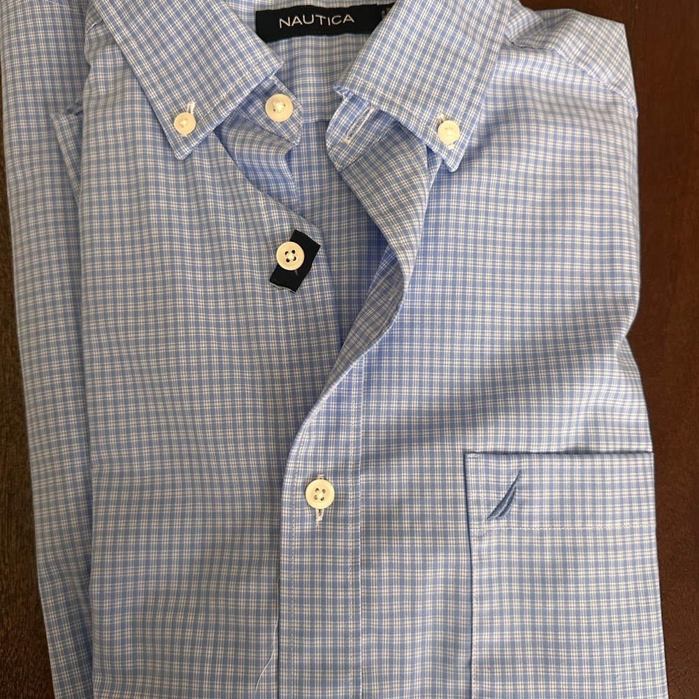 NEW Nautica Men's Light Blue Plaid Button-Down Shirt